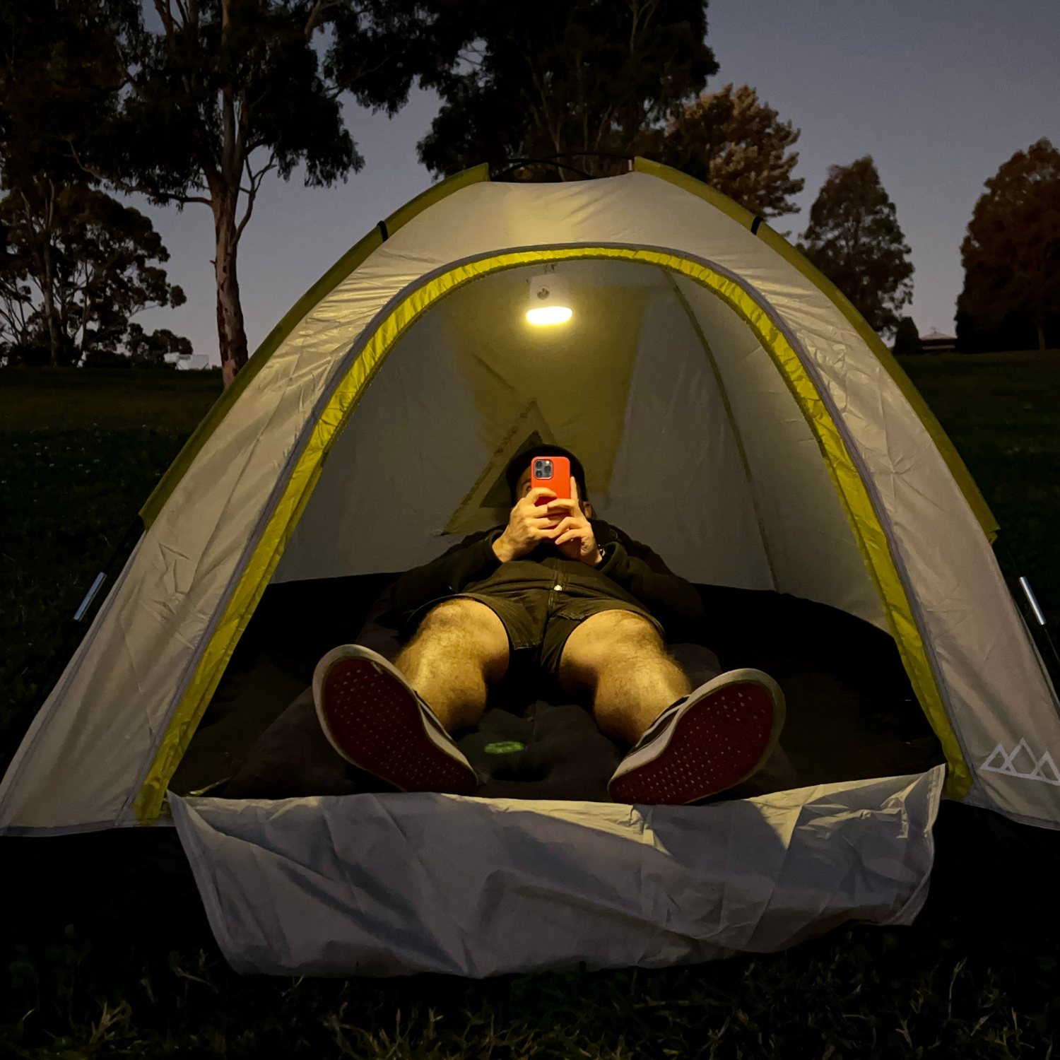 Mini air pump with camp light